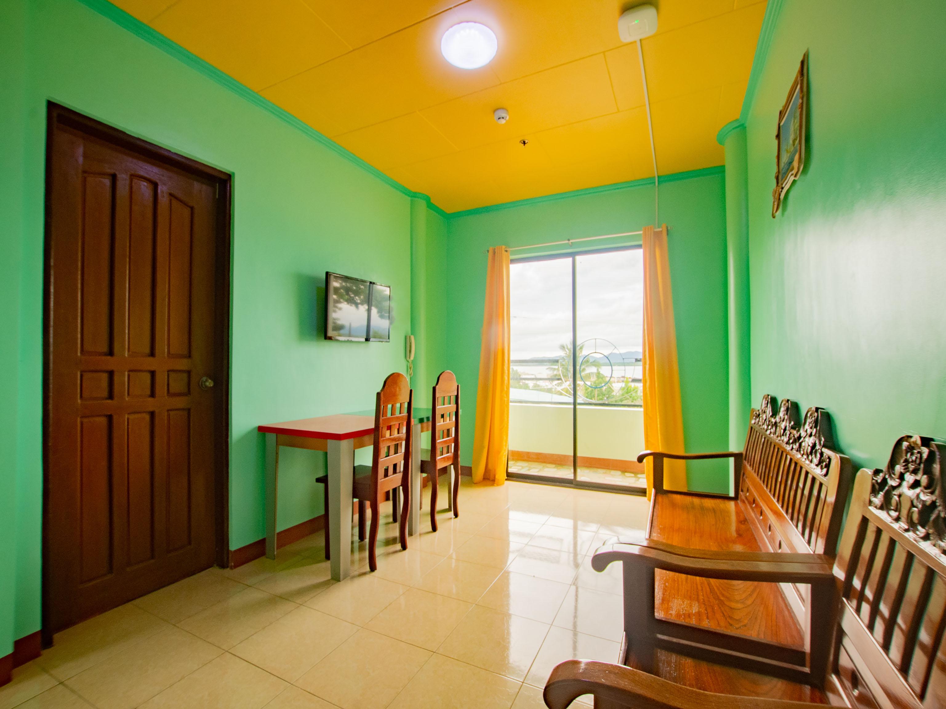 Oyo 554 Dads Bayview Pension Bed & Breakfast Puerto Princesa Exterior photo