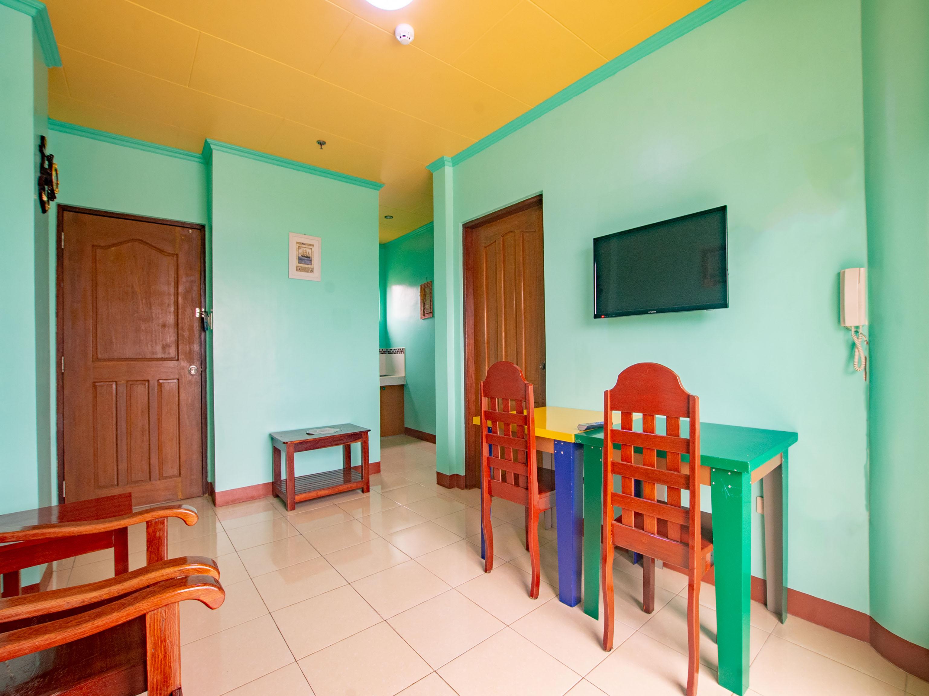 Oyo 554 Dads Bayview Pension Bed & Breakfast Puerto Princesa Exterior photo